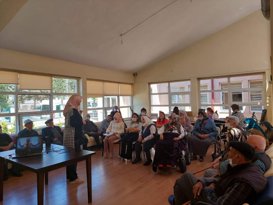 Yaşlılarımıza 'dolandırılmayın' eğitimi! En bilgili il belli oldu