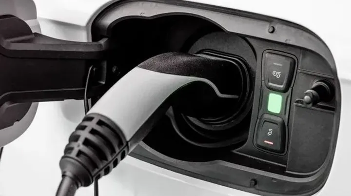 Türkiye'de elektrikli araç kullanımının artırılmasına yönelik 'Emobilite Operatörleri Derneği' kuruldu