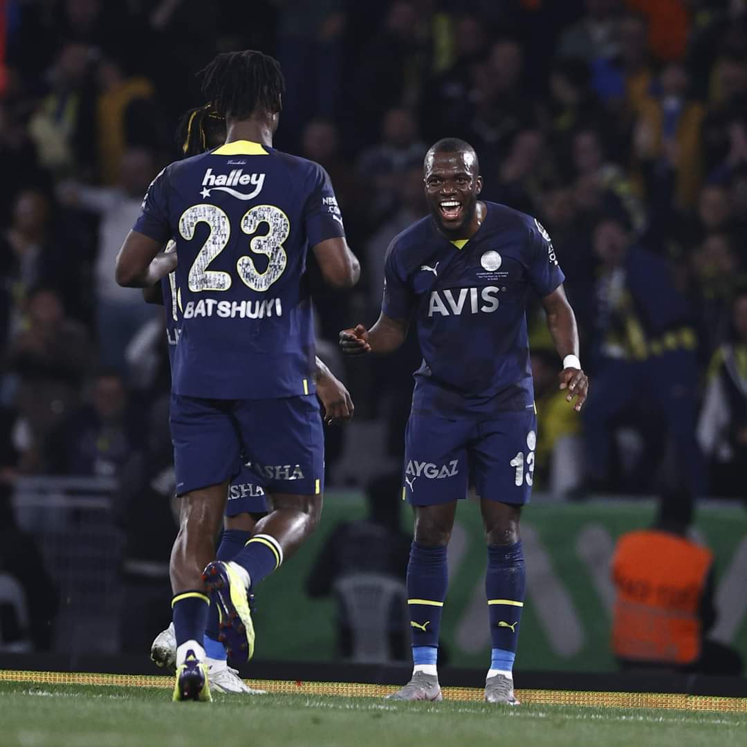 Fenerbahçe dolu dizgin devam ediyor