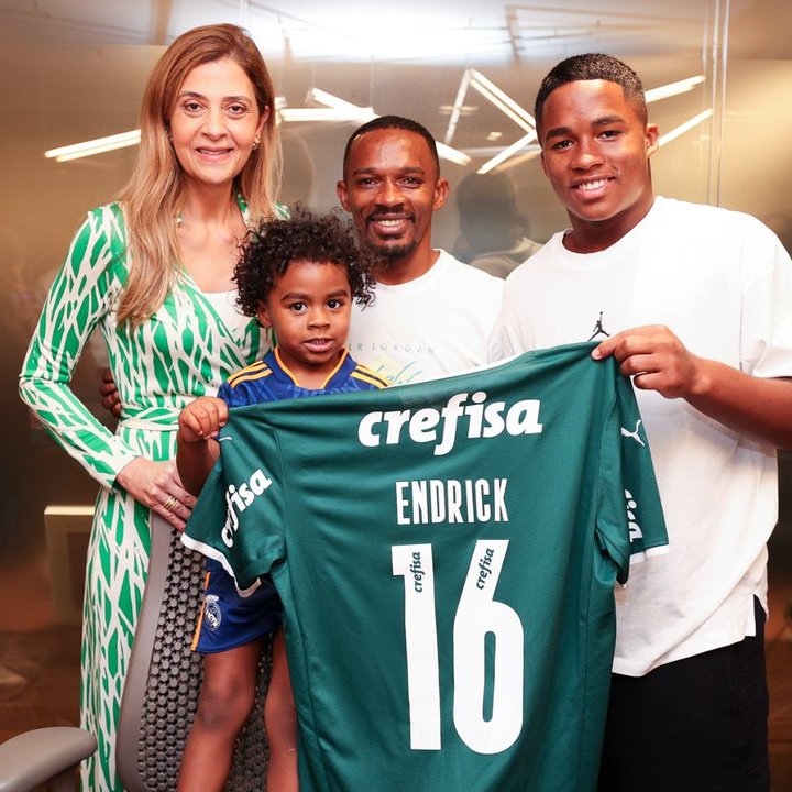 Real Madrid, Endrick'i transfer ettiğini açıkladı