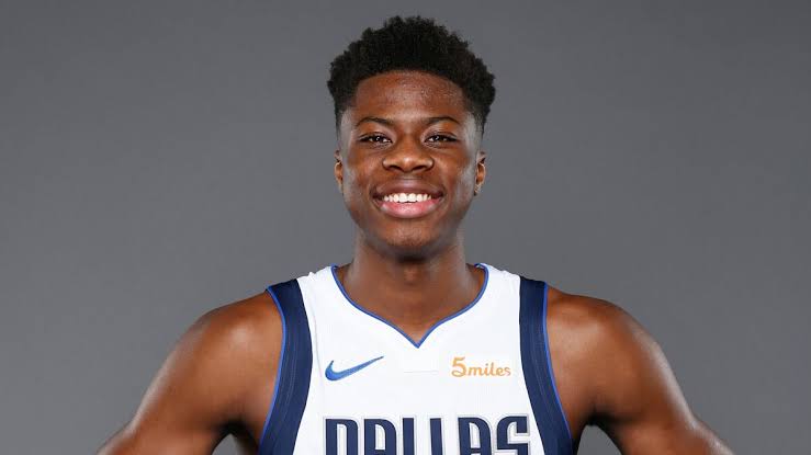 Fenerbahçe Beko, Kostas Antetokounmpo ile İlgileniyor