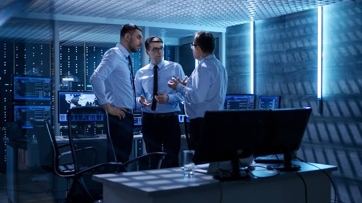 Moskova, bu yıl yaklaşık 100.000 BT uzmanının Rusya'dan ayrıldığını söyledi