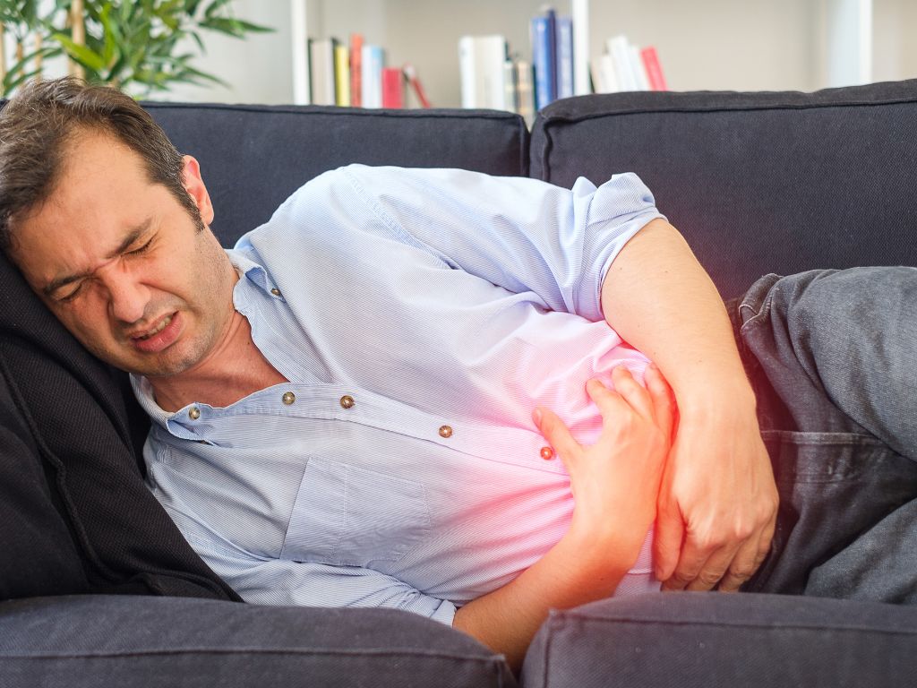 Mide Yanması nedir? Mide yanması tipleri nelerdir? Mide yanması belirtileri? Mide yanması neden olur? Geçmeyen mide yanması neden olur? Sabahları mide yanması neden olur? Gece mide yanması neden olur? Mide yanması tedavisi nedir? Mide yanmasına ne iyi gelir? Mide yanmasına ne iyi gelmez?