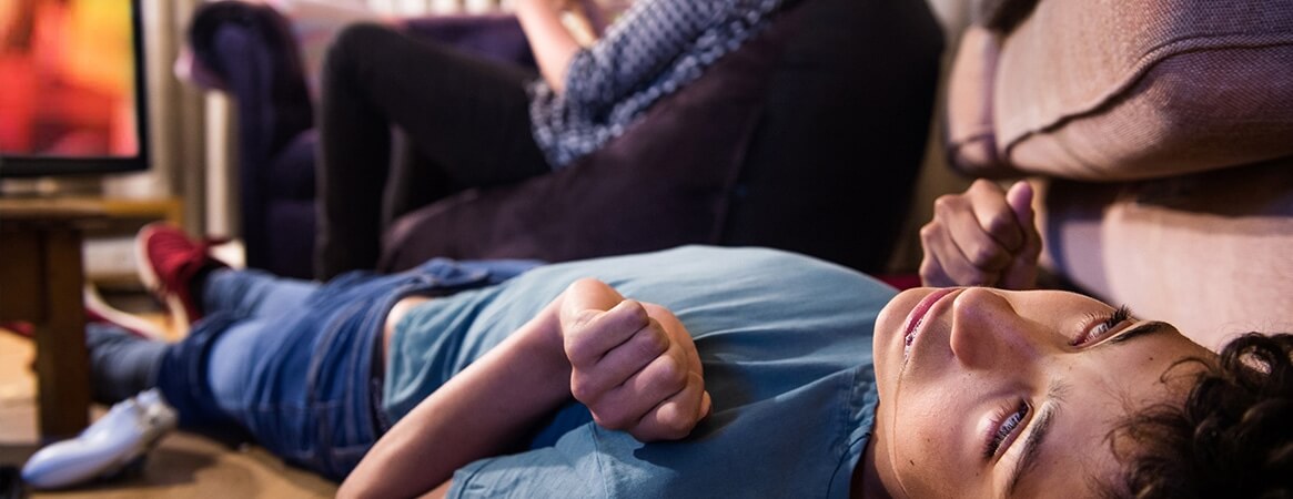 Epilepsi nedir? Epilepsi Nöbetleri Sırasında Ne Yapılmalıdır? Epilepsi Nöbet Çeşitleri? Epilepsi Nedenleri? Epilepsi Belirtileri nelerdir? Tedavi Yöntemleri