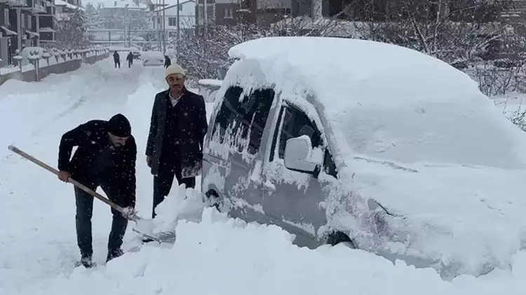 Adıyaman'da yarın okullar tatil mi? Adıyaman'da yarın kar tatili var mı, yok mu? Adıyaman'da 24 Şubat’ta okullar tatil mi? Adıyaman valiliği açıklama yaptı mı?