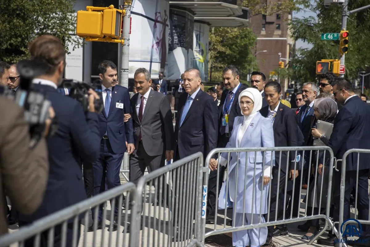 Cumhurbaşkanı Erdoğan: Eğitimi tamamen ücretsiz sunan bir ülkeyiz