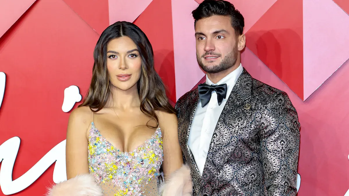 Ekin-Su Cülcüloğlu Kimdir, Nereli ve Kaç Yaşında? Aşk Adası Ekin-Su Cülcüloğlu Evli Mi, Boyu ve Kilosu Ne Kadar?