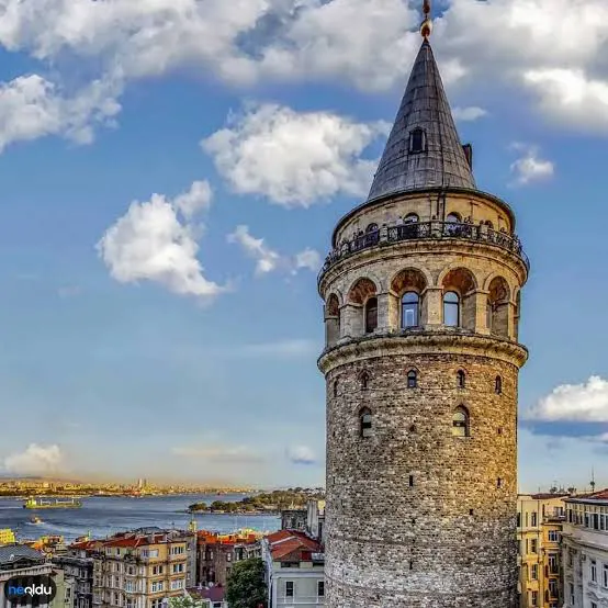 Galata Kulesi’nde İntihar Eden Kişi Hayatını Kaybetti!