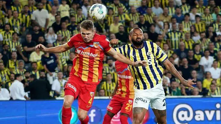 Kanarya rahat kazandı