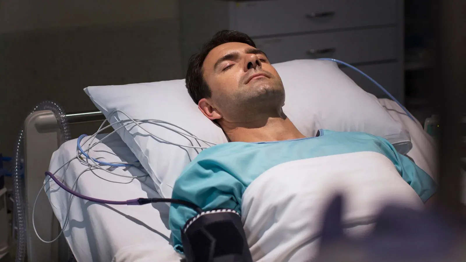 Koma Nedir? Koma Nedenleri Nelerdir? Koma Belirtileri Nelerdir? Koma Tanısı Nasıl Konulur? Komanın Tedavisi Var mıdır? Koma Hakkında Sıklıkla Sorulan Sorular