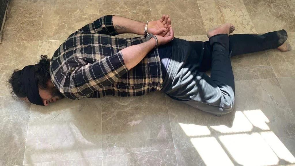 PKK’lı terörist canlı bomba yeleğiyle yakalandı