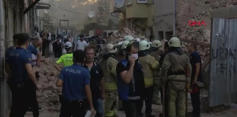 Son dakika... İstanbul'da bina çöktü! İşte ilk görüntüler