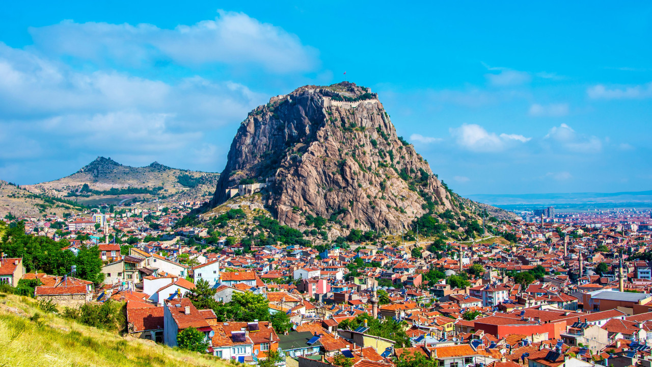 Afyonkarahisar’ın Adı Neden Sürekli Değişti?