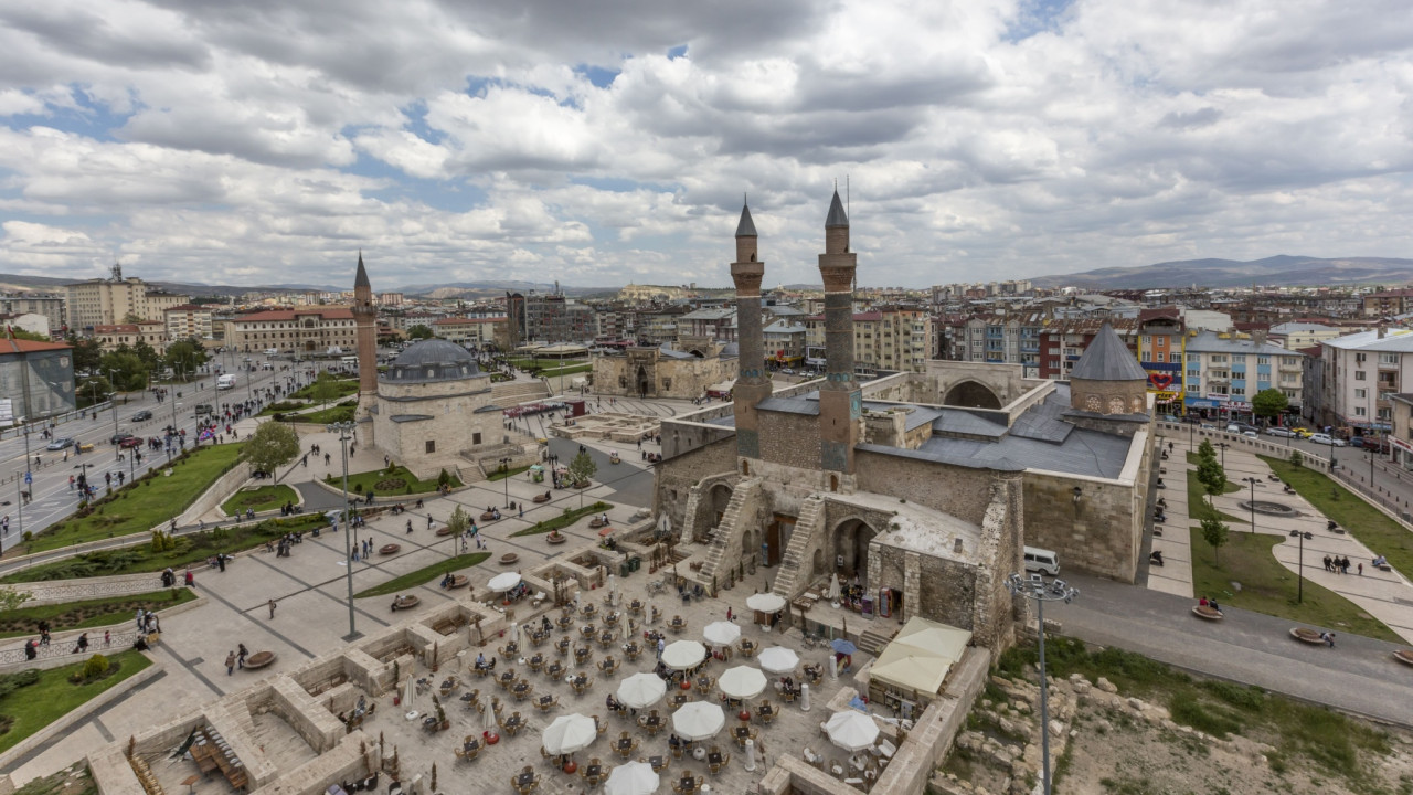 Türkiye’nin En Çok Köyü Olan İli Hangisidir?