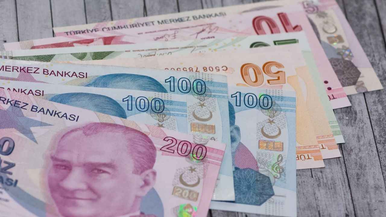 KYK Bayram Harçlığı Veriyor Mu, Ne Kadar? Üniversite Öğrencilerine Kurban Bayram İkramiyesi KYK'dan Geliyor Mu?