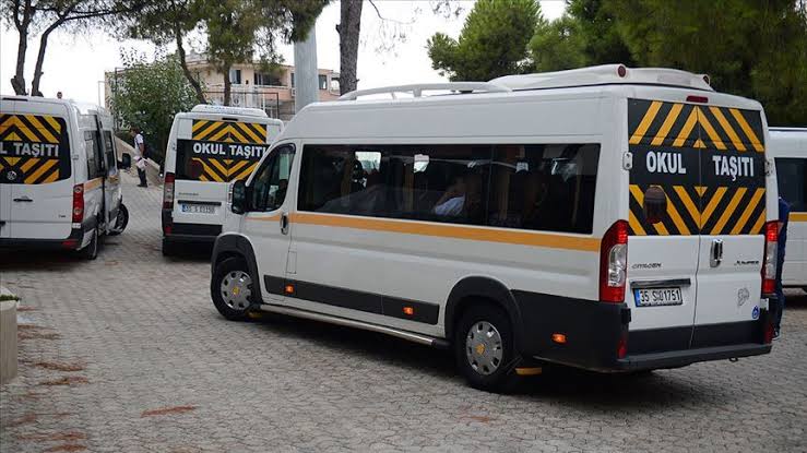 İstanbul Okul Servis Ücretleri 2026-2027! Yakın ve Uzak Mesafe Okul Servis Ücretleri 1 KM'den 25 KM'ye Güncel Fiyat Listesi